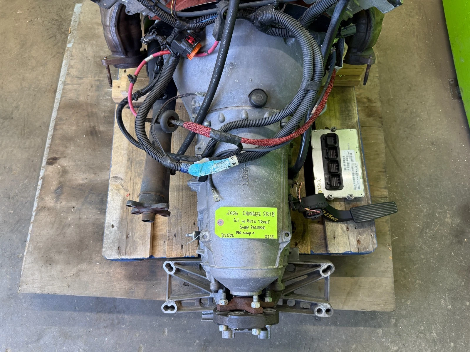 06-10 DODGE CHARGER SRT-8 SRT COMPLETE 6.1 ENGINE TRANSMISSION SWAP - Image 8